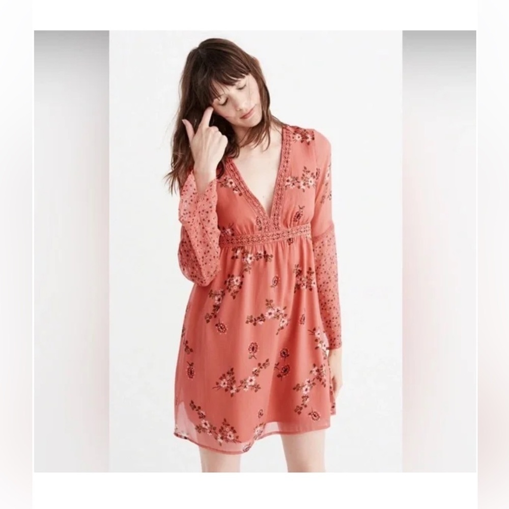 Abercrombie & Fitch  coral Floral Dress